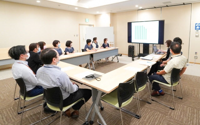 15:00 委員会業務